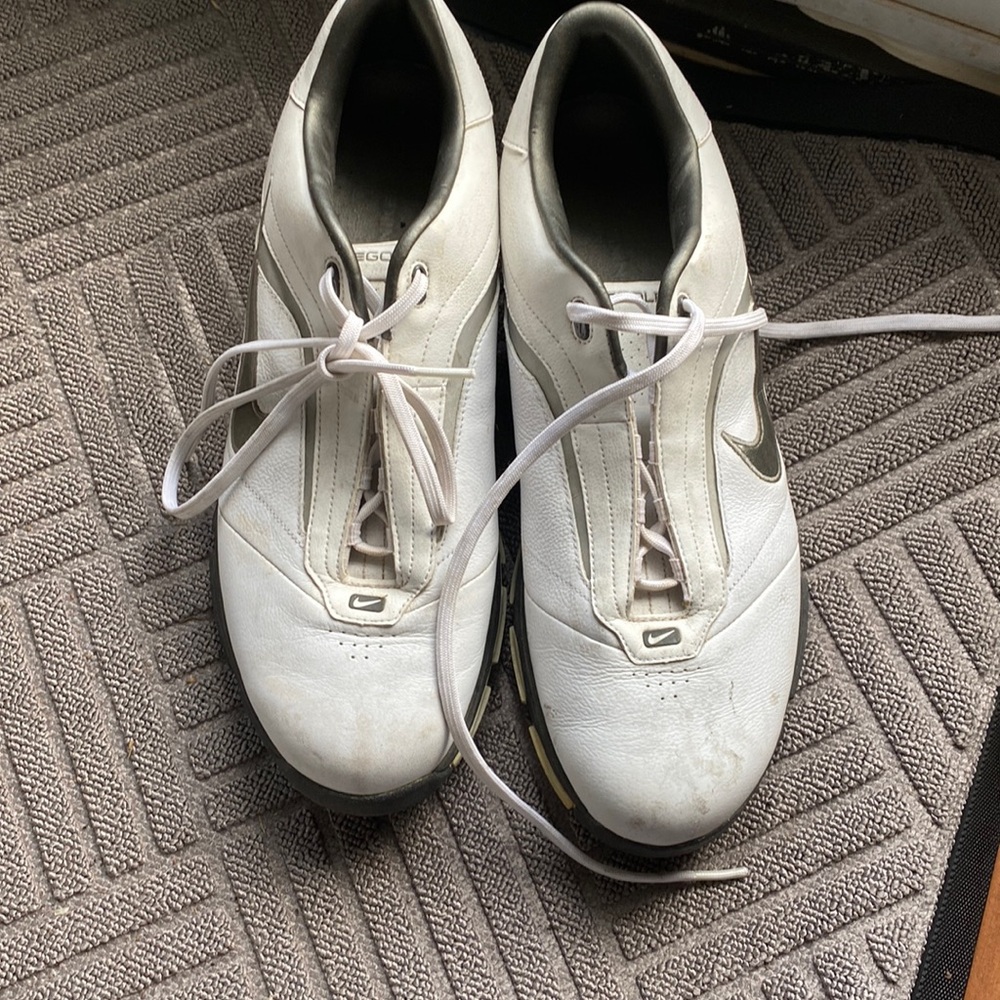Nike golf size 10 1/2 man
